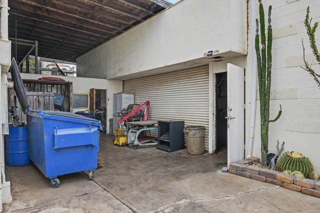 main property photo 32