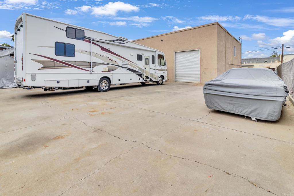 main property photo 18