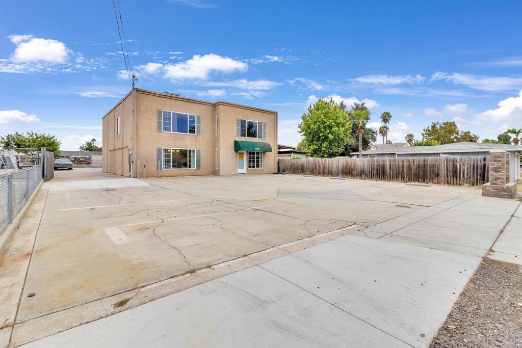 main property photo 4