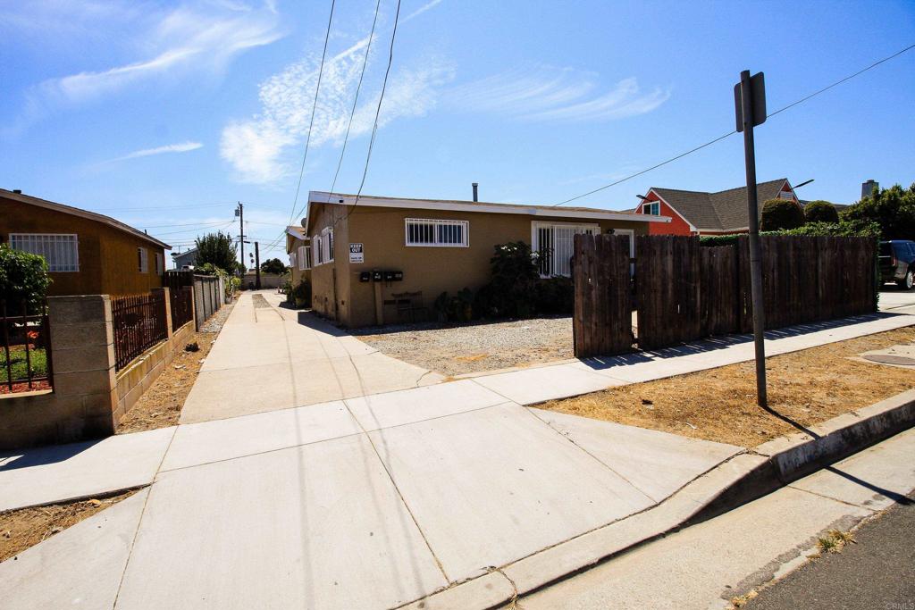 main property photo 9