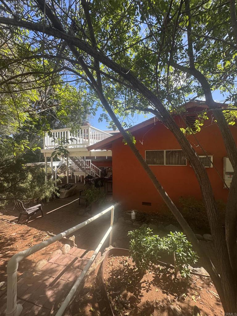 main property photo 25