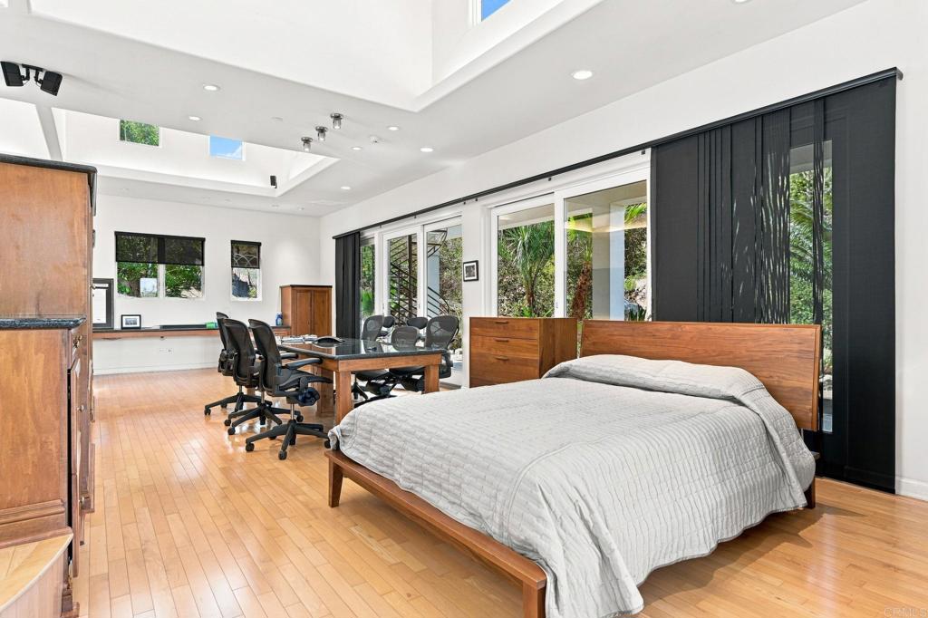 main property photo 51