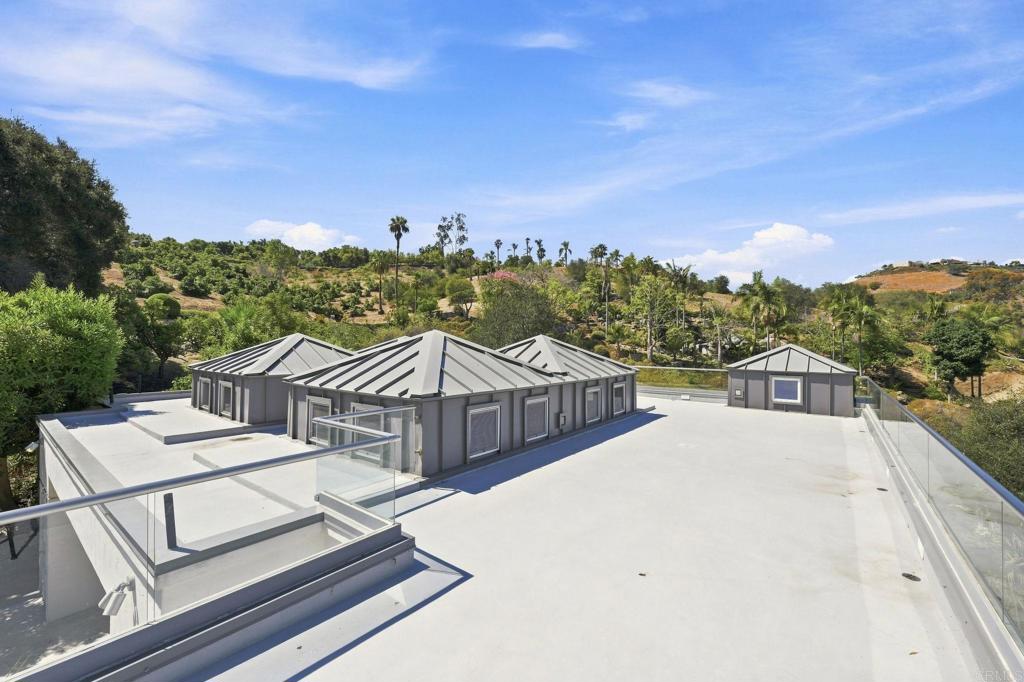 main property photo 61