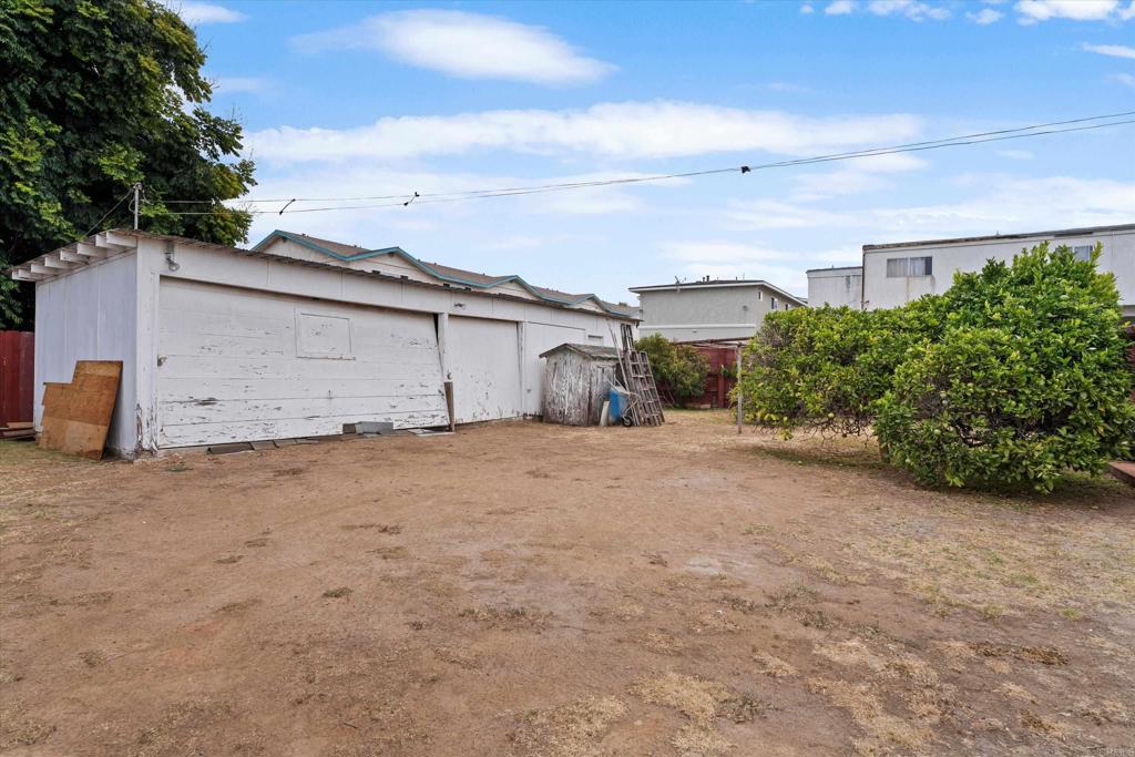 main property photo 45