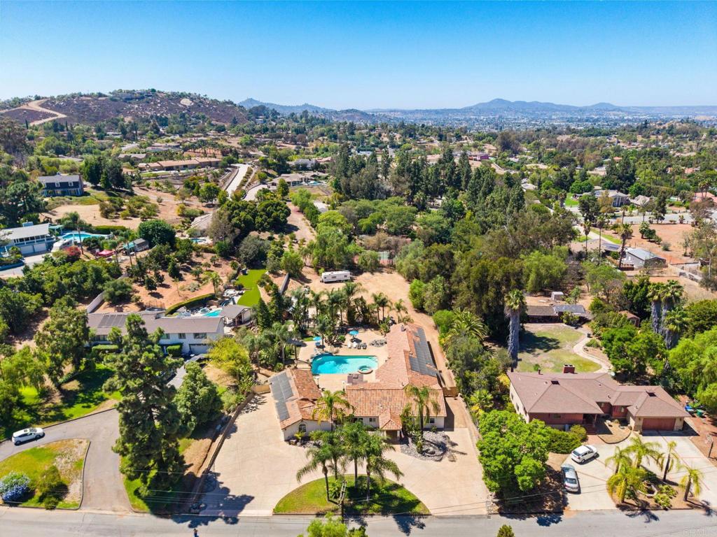 main property photo 70