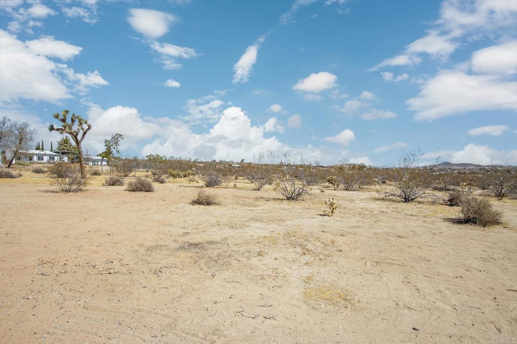 main property photo 27