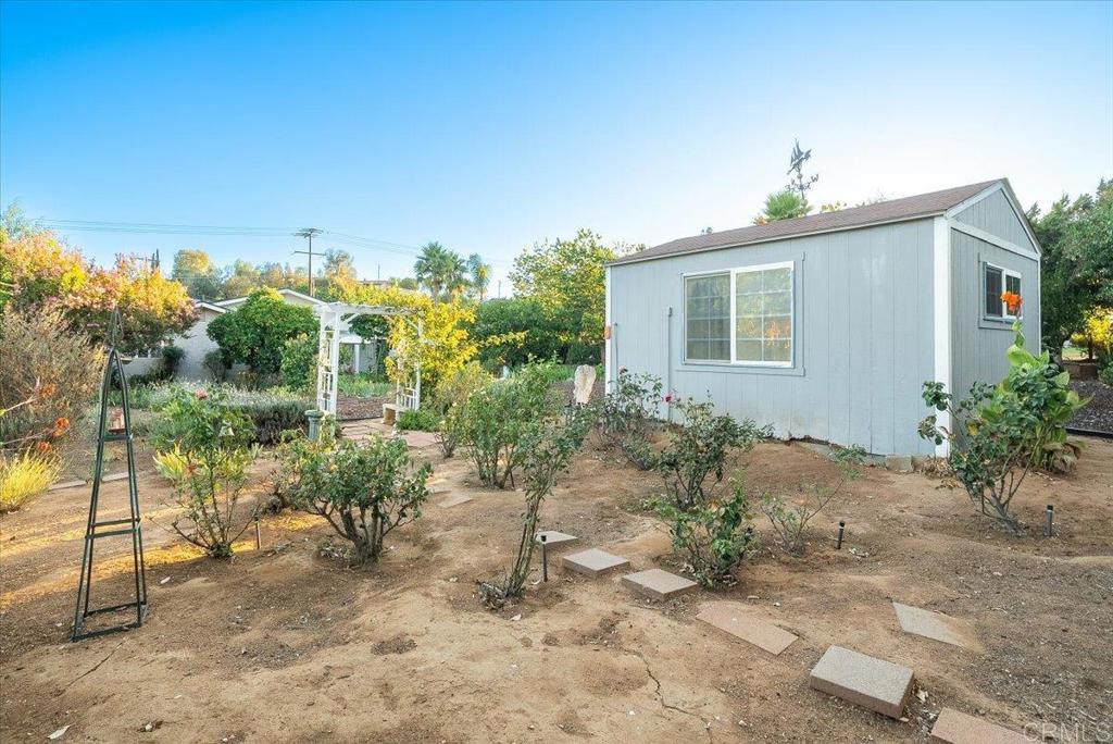 main property photo 38