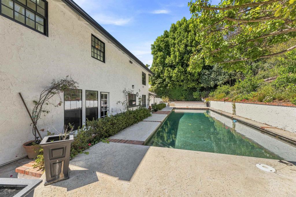 main property photo 69