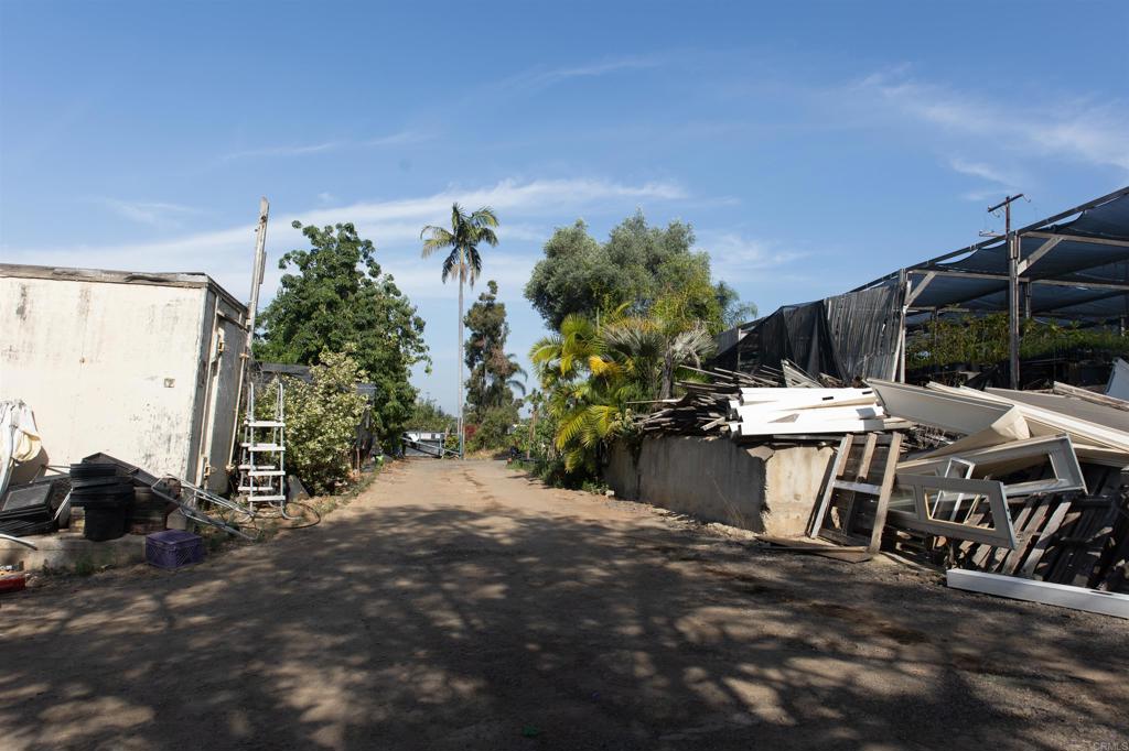 main property photo 11
