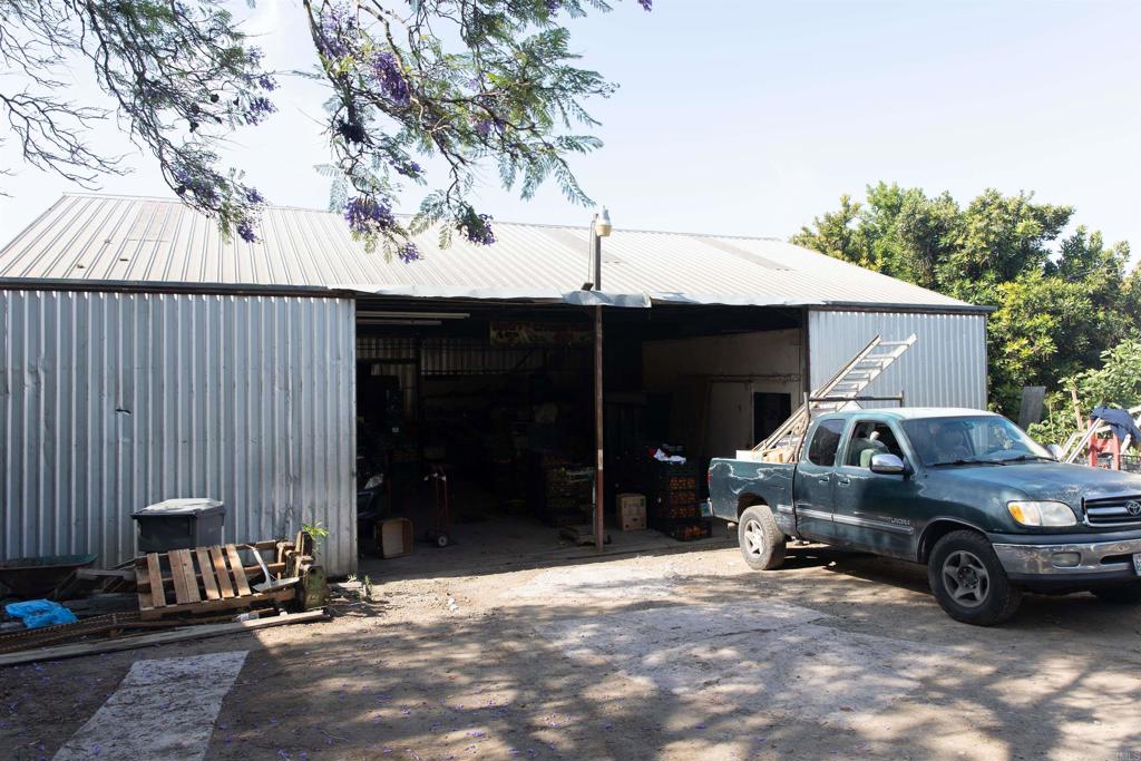 main property photo 12