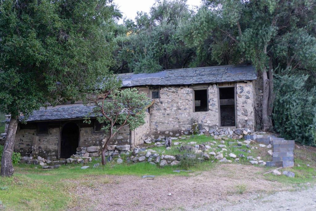 main property photo 16