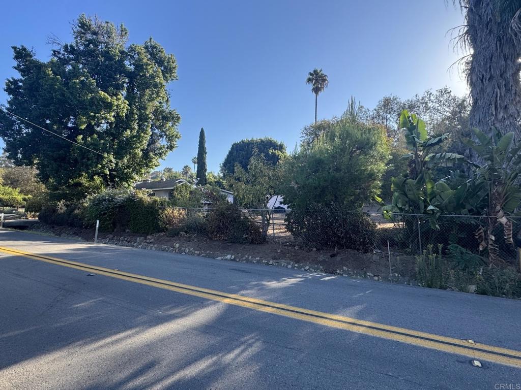 main property photo 17
