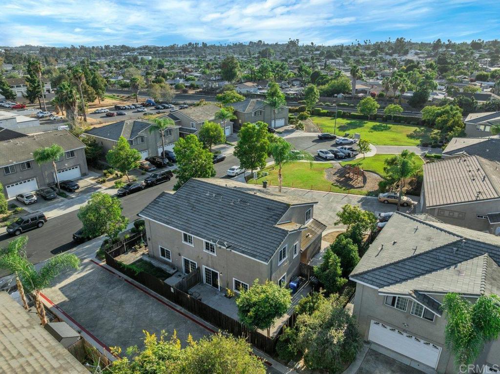 main property photo 14