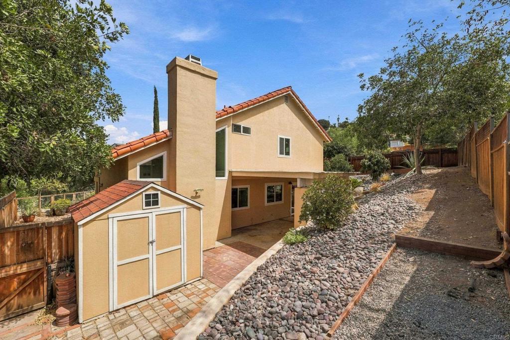 main property photo 25