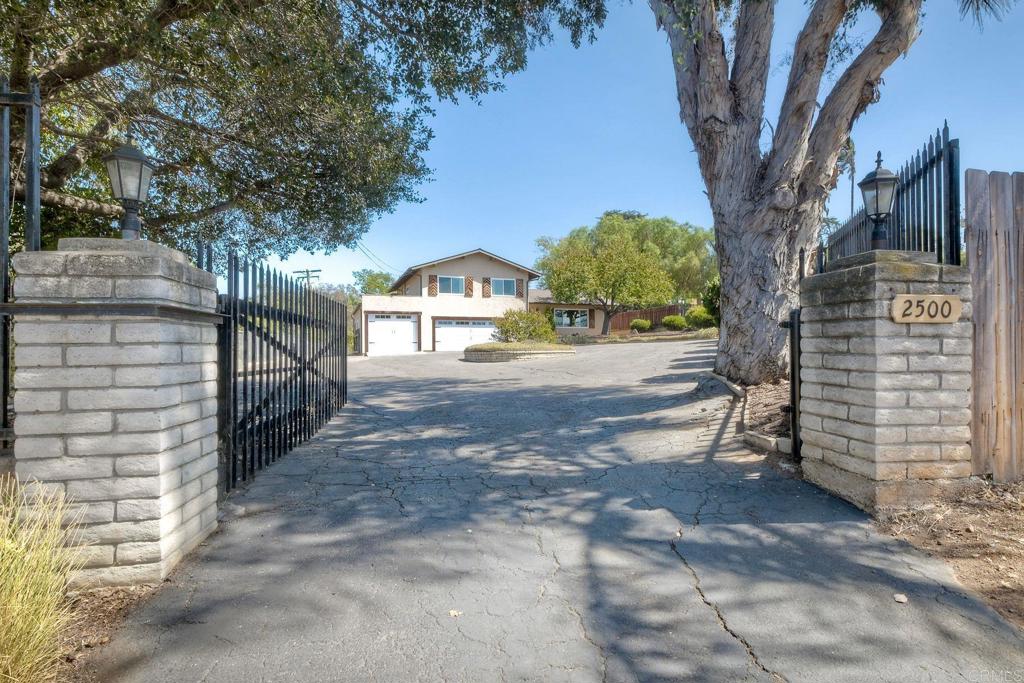 main property photo 4