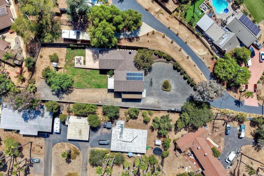 main property photo 45