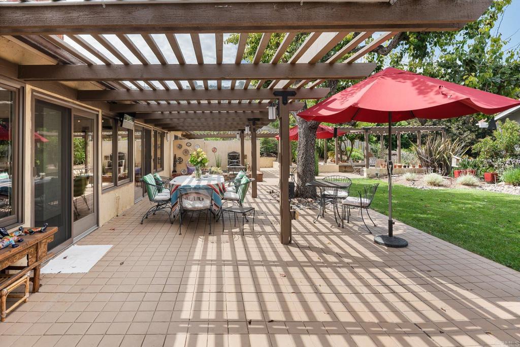 main property photo 50