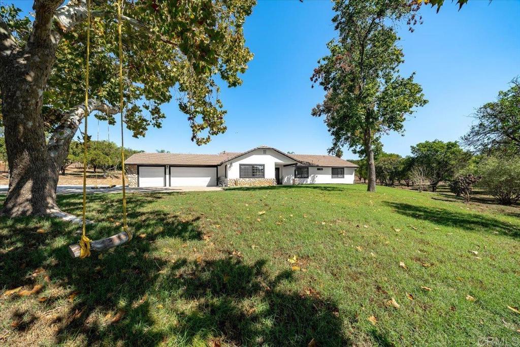 main property photo 5