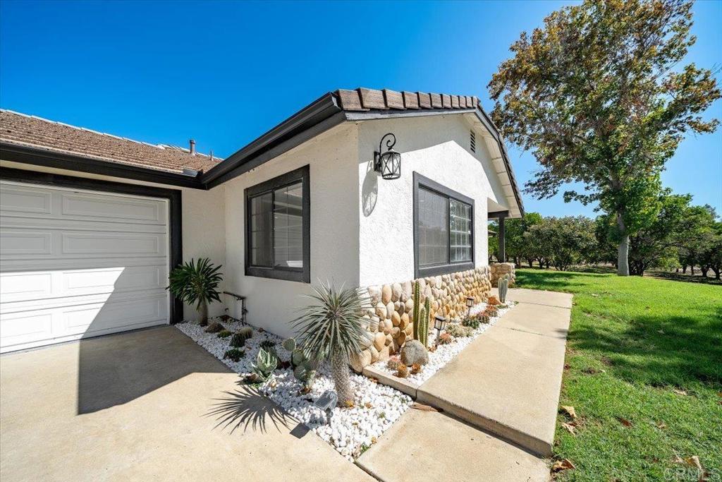 main property photo 60