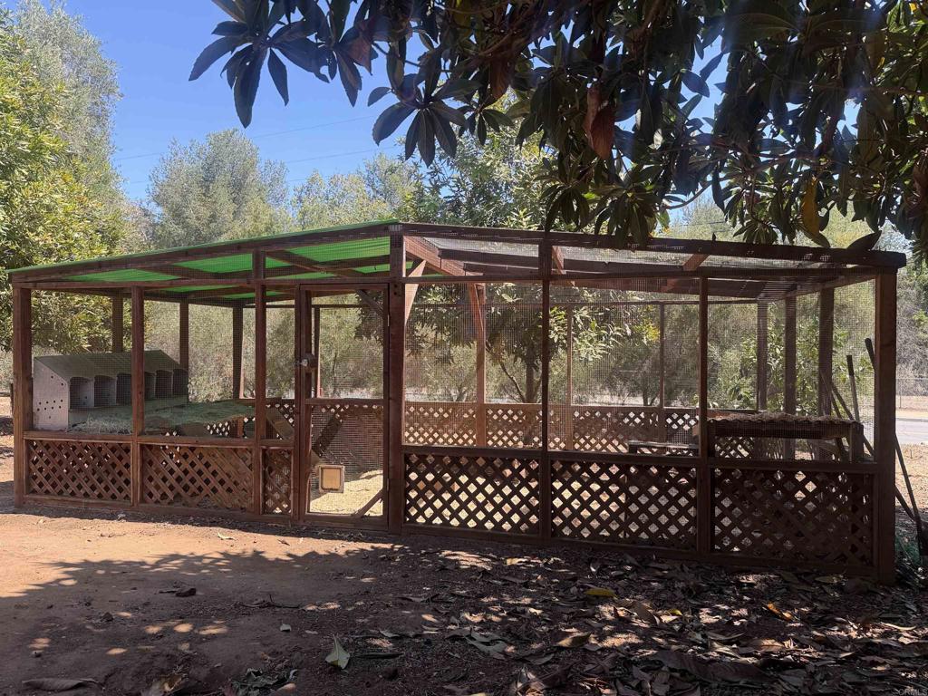 main property photo 51