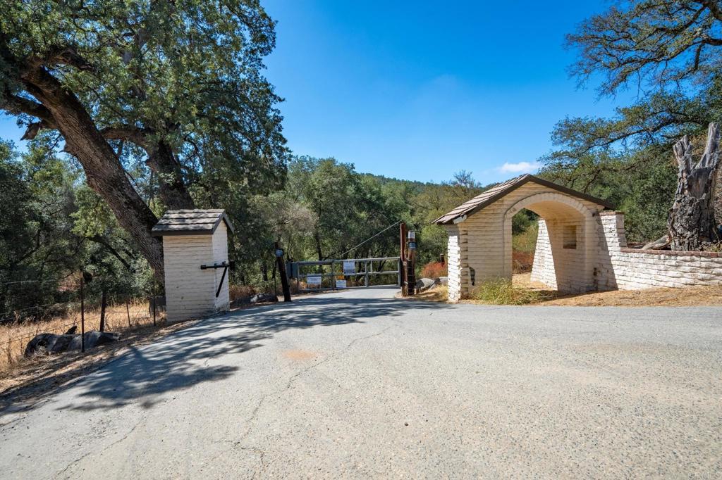 main property photo 60