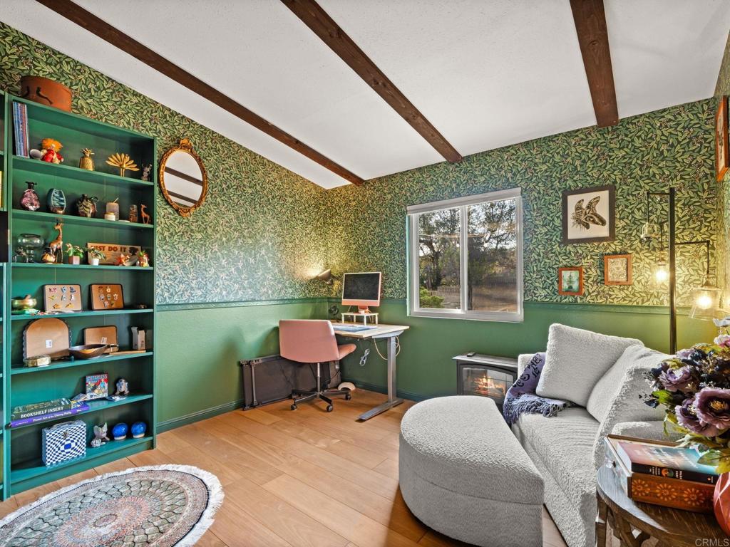 main property photo 23