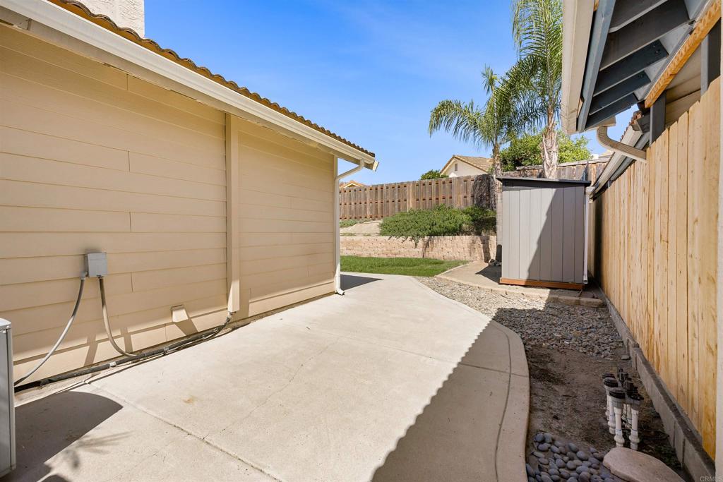 main property photo 28