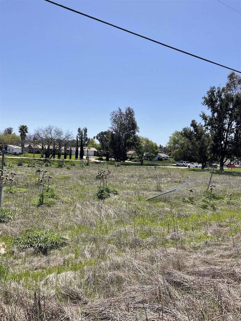 main property photo 19