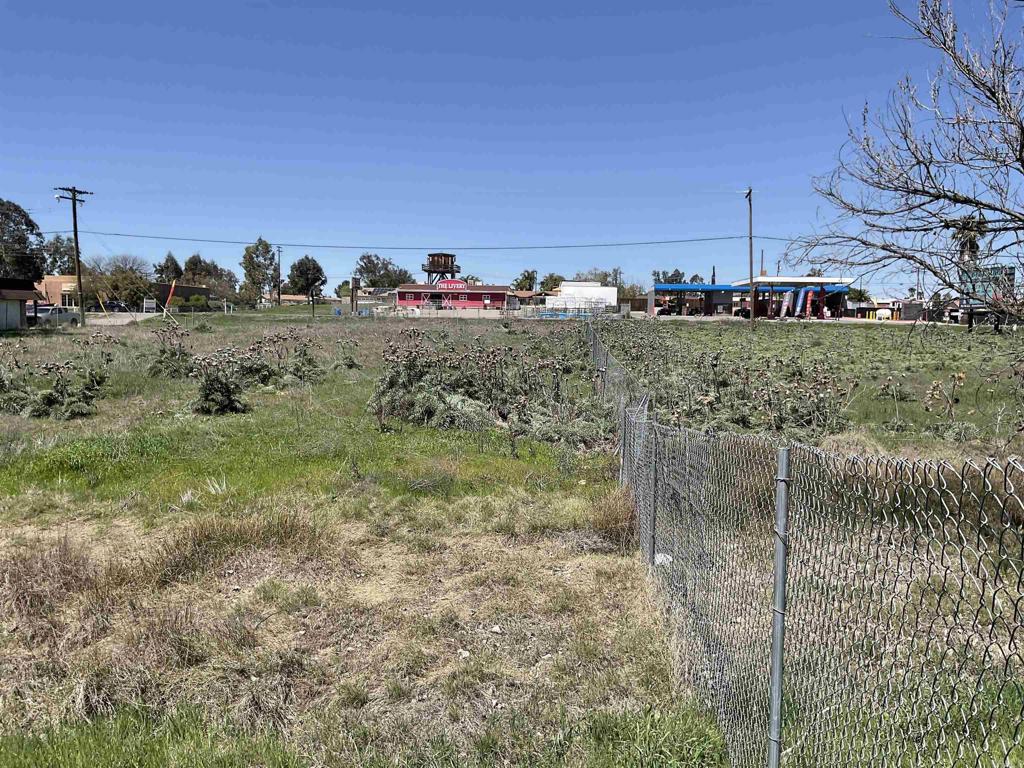 main property photo 27