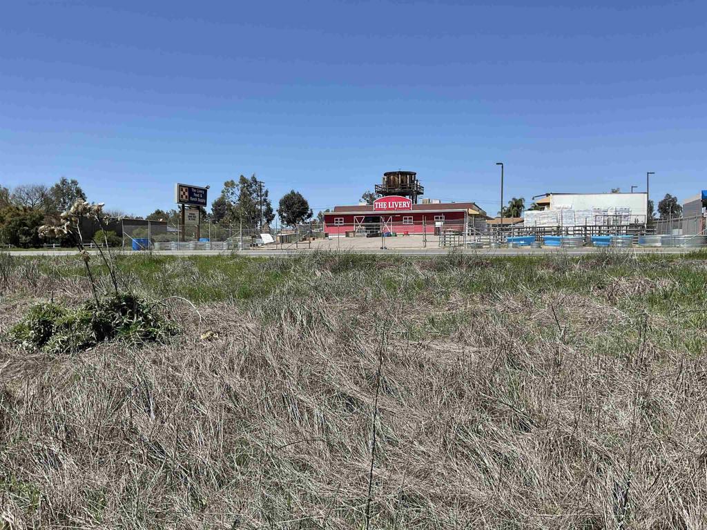 main property photo 4