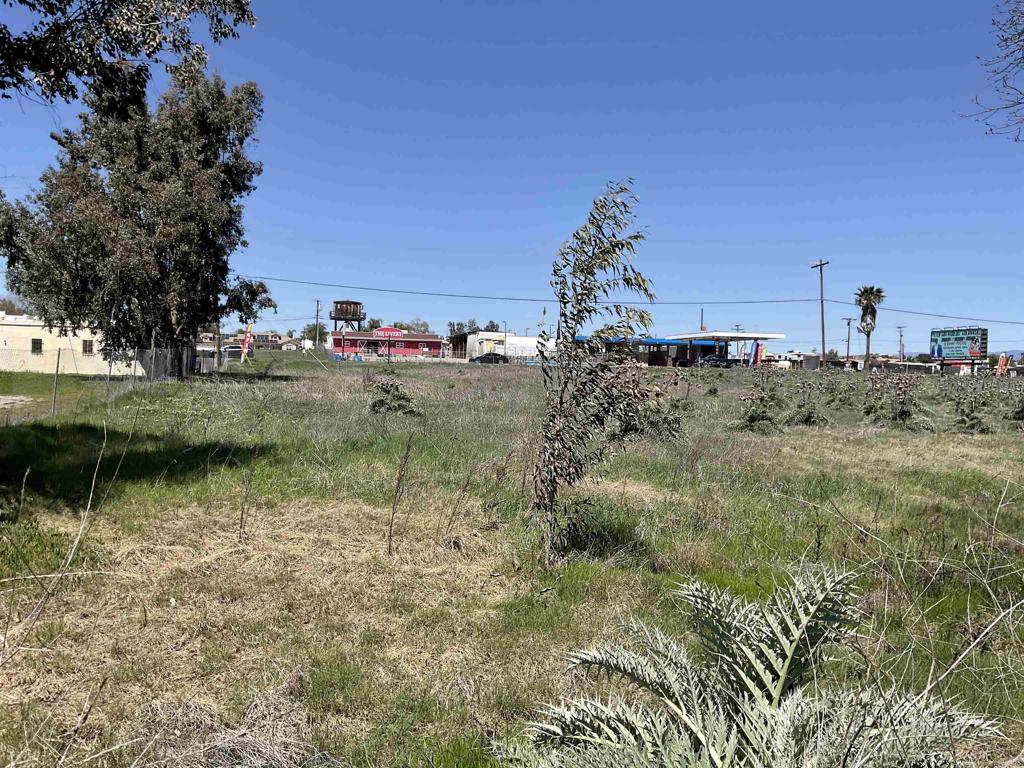 main property photo 41