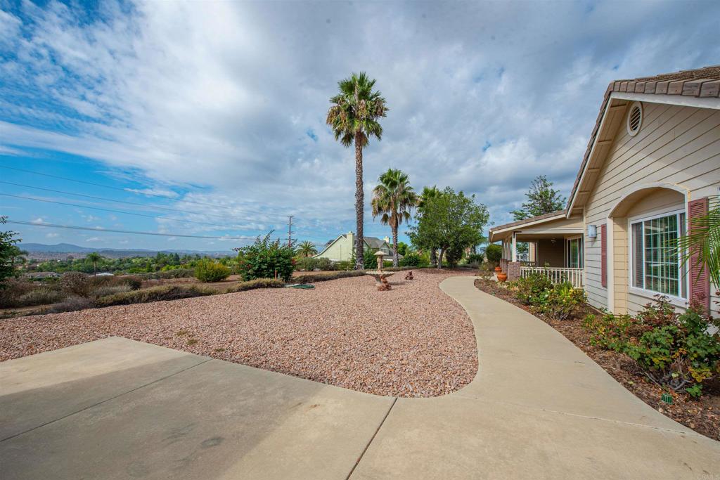 main property photo 45
