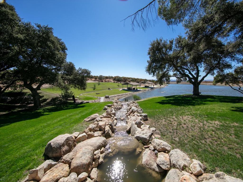 main property photo 50