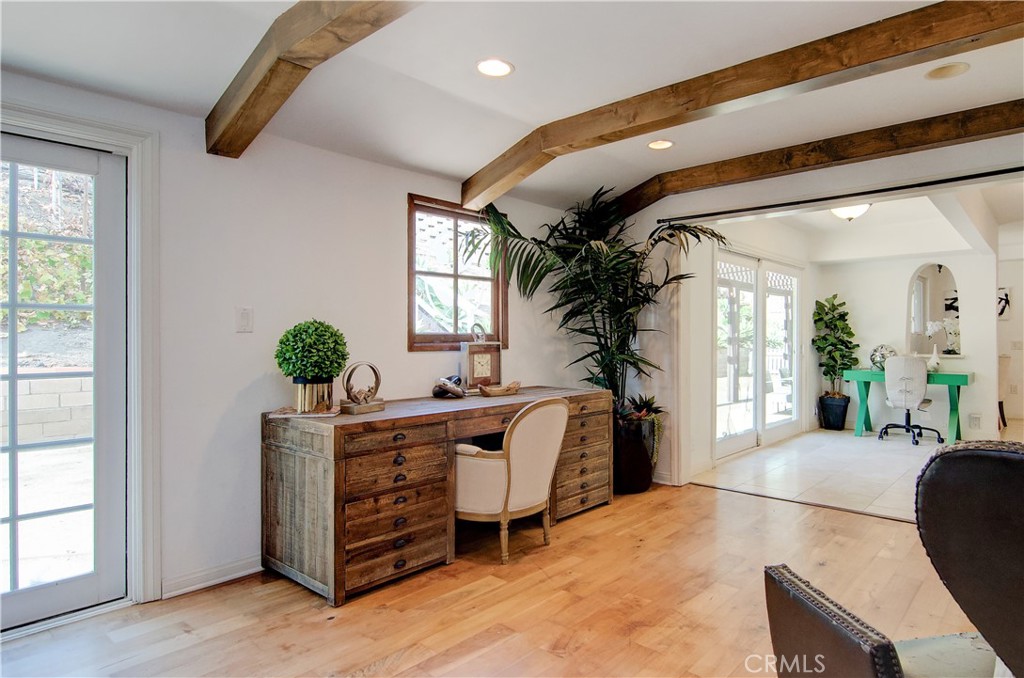 main property photo 40