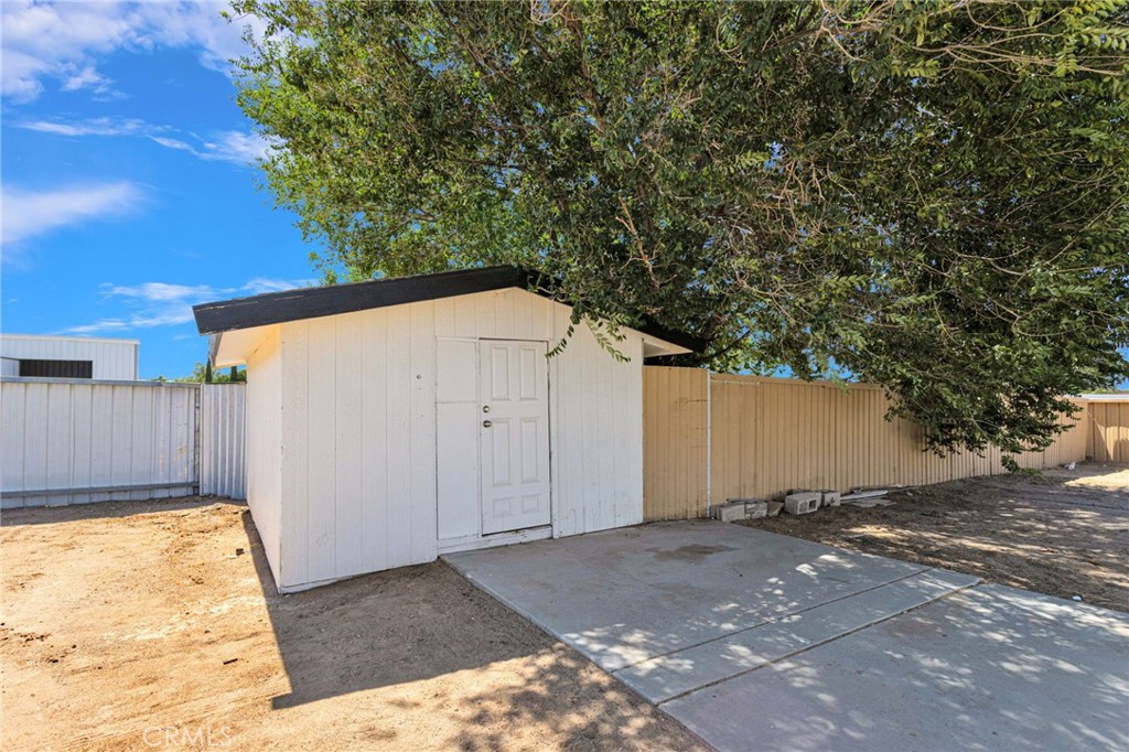 main property photo 33