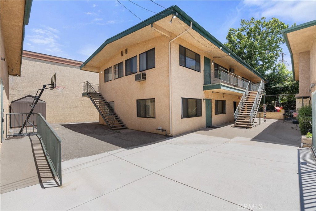 main property photo 27