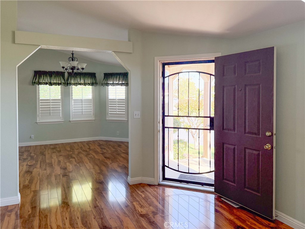 main property photo 8