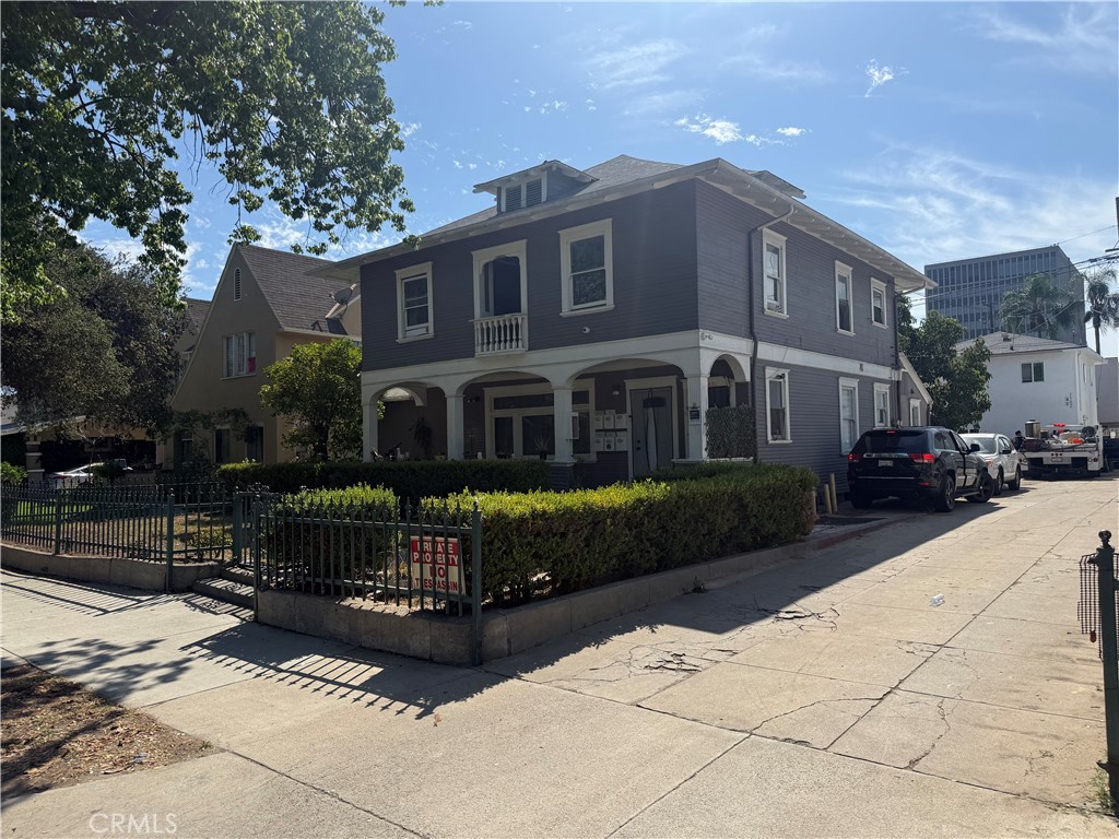 main property photo 6
