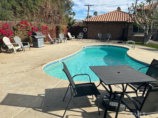 main property photo 23