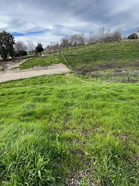 main property photo 7