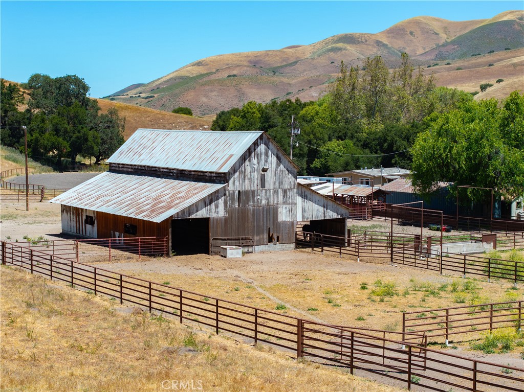 main property photo 27