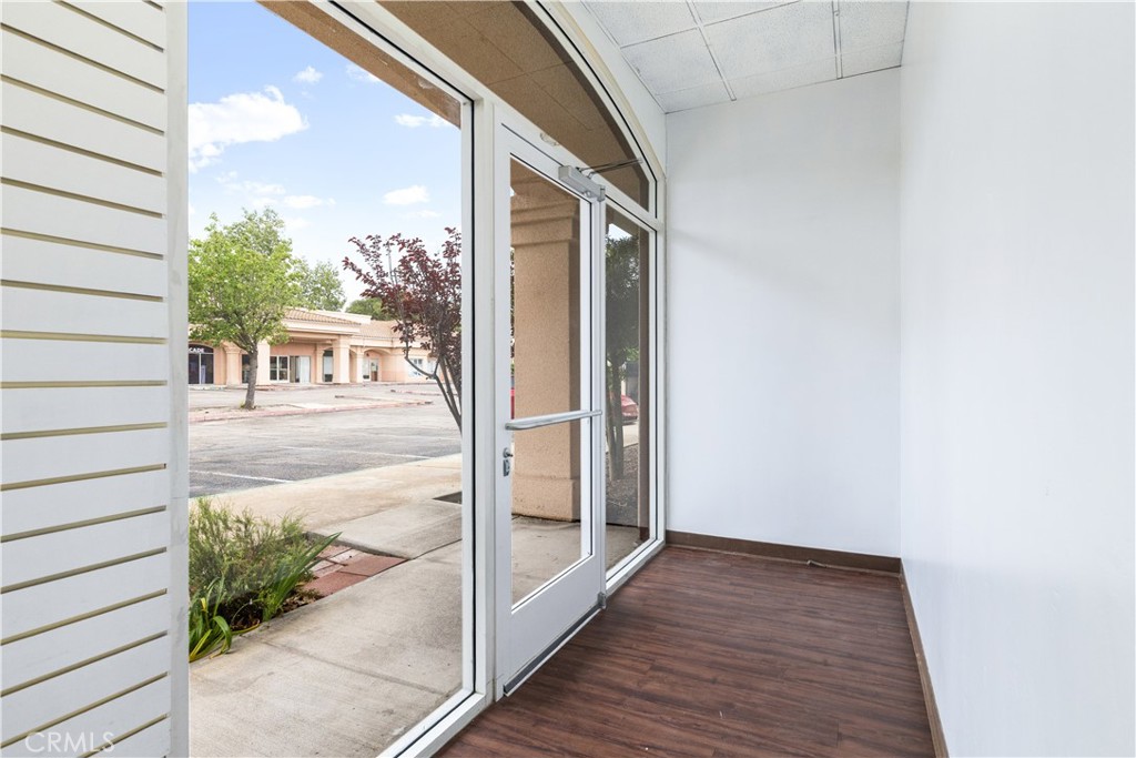 main property photo 16