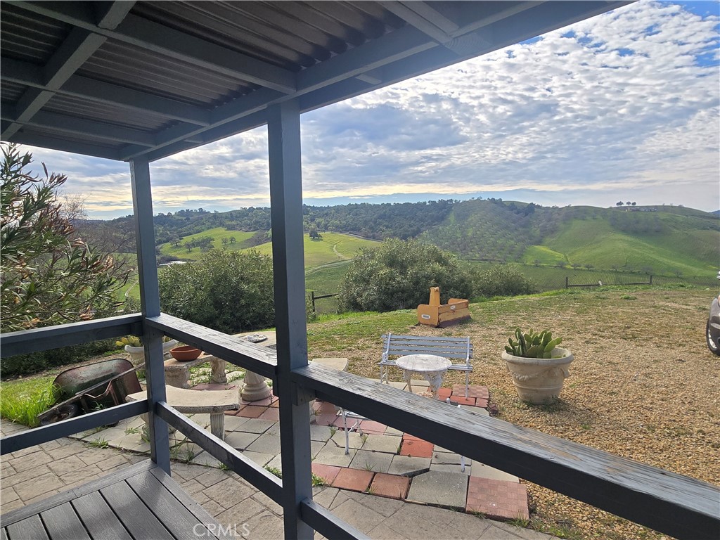 main property photo 4