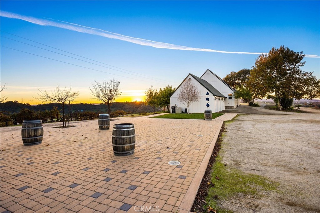 main property photo 49