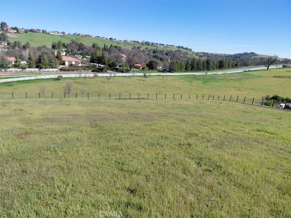 main property photo 10
