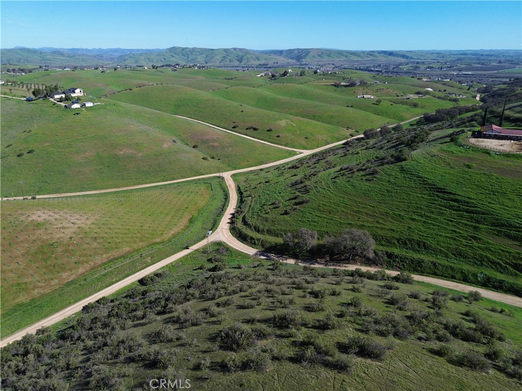 main property photo 11