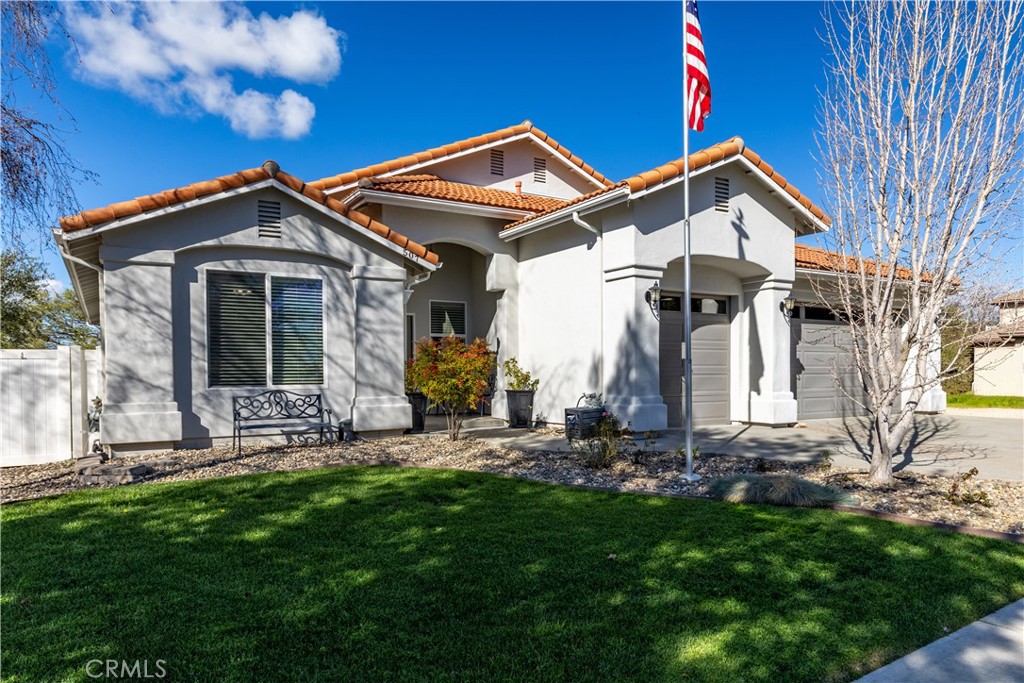 main property photo 2