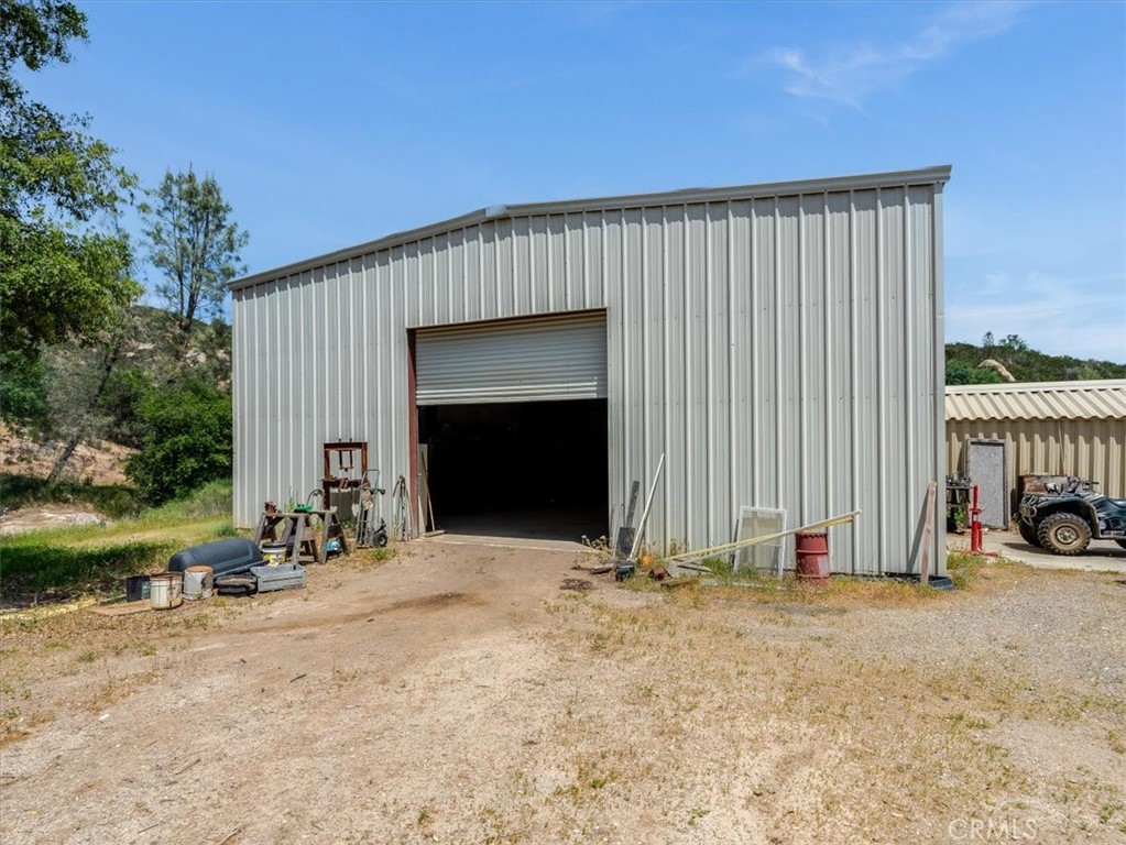 main property photo 23