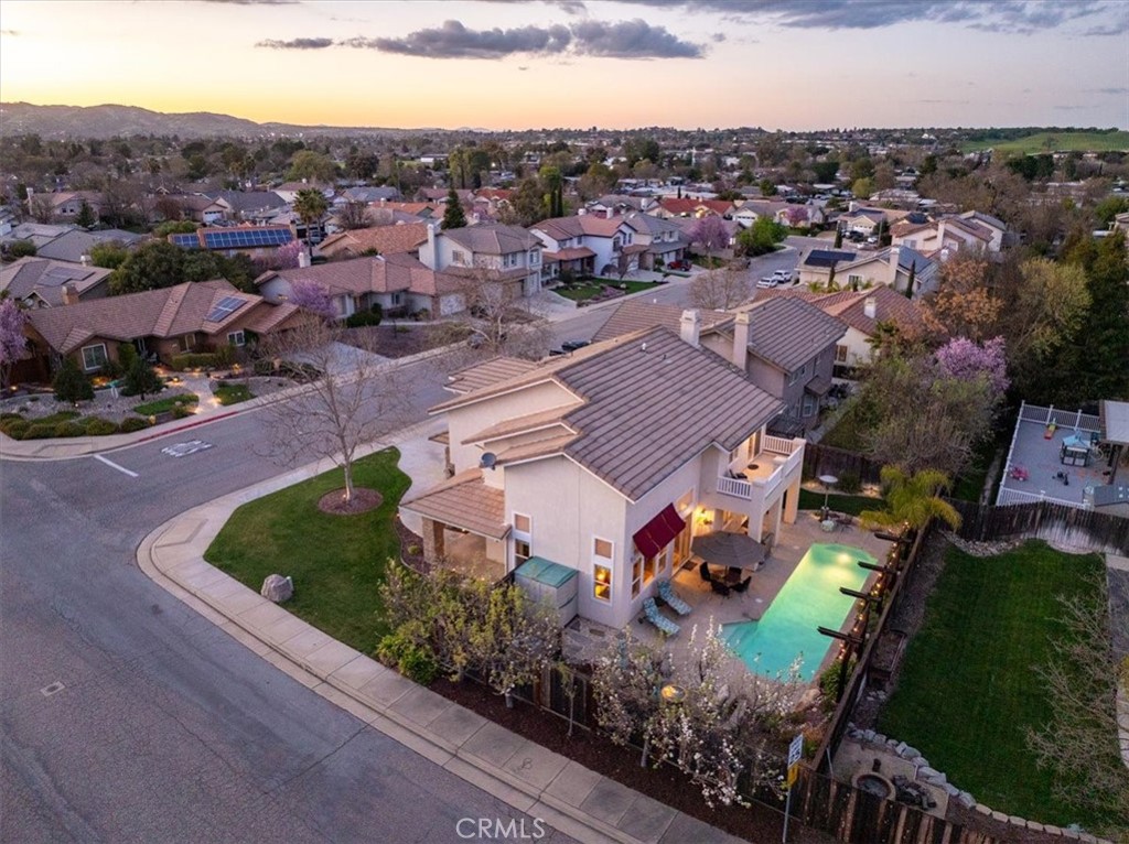 main property photo 45