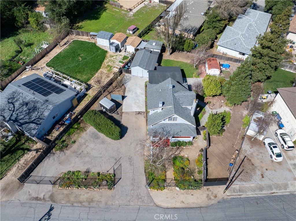 main property photo 35